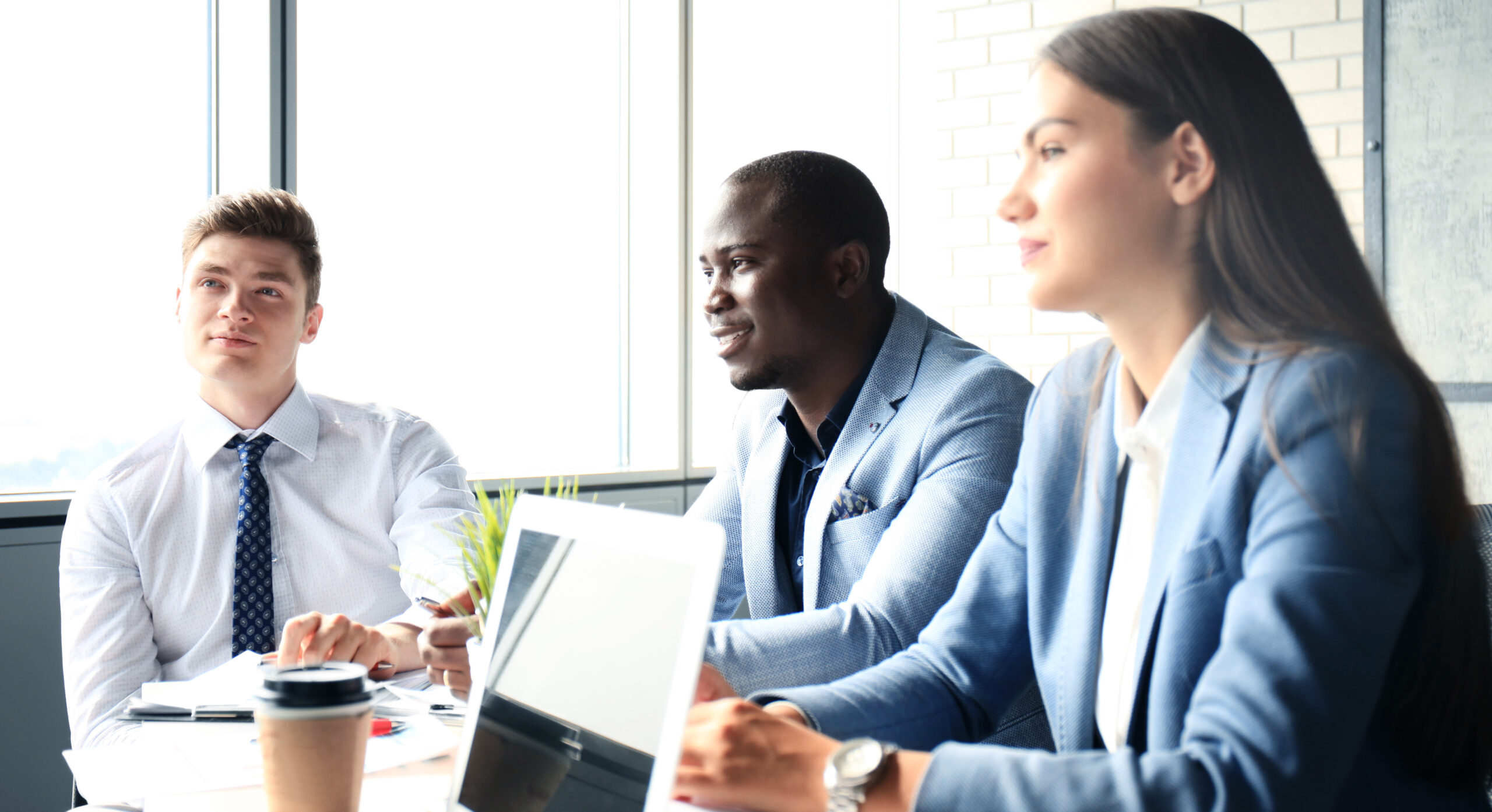 recruiter-checking-the-candidate-during-job-interview-scaled