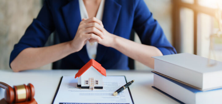 law-consultation-agreement-contract-concept-attorney-or-lawyer-is-sitting-and-accepting-complaints-from-clients-for-home-and-land-matters-in-court-scaled.