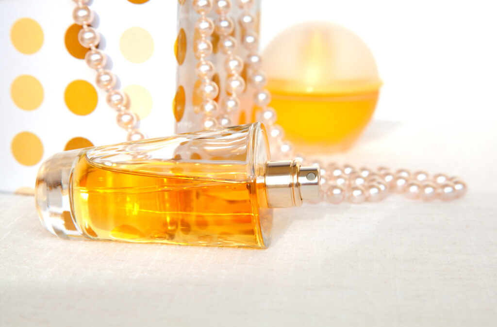 macro-shot-of-bottle-perfume-scaled