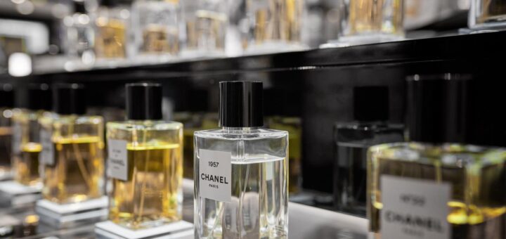 female-perfume-chanel-no-22-bottle-closeup-in-store-showcase-perspective-view-of-french-chanel-perfume-collection-milan-italy-december-15-2020