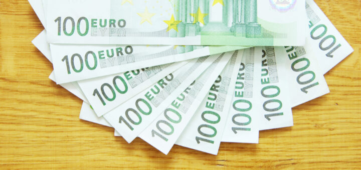 money-scaled