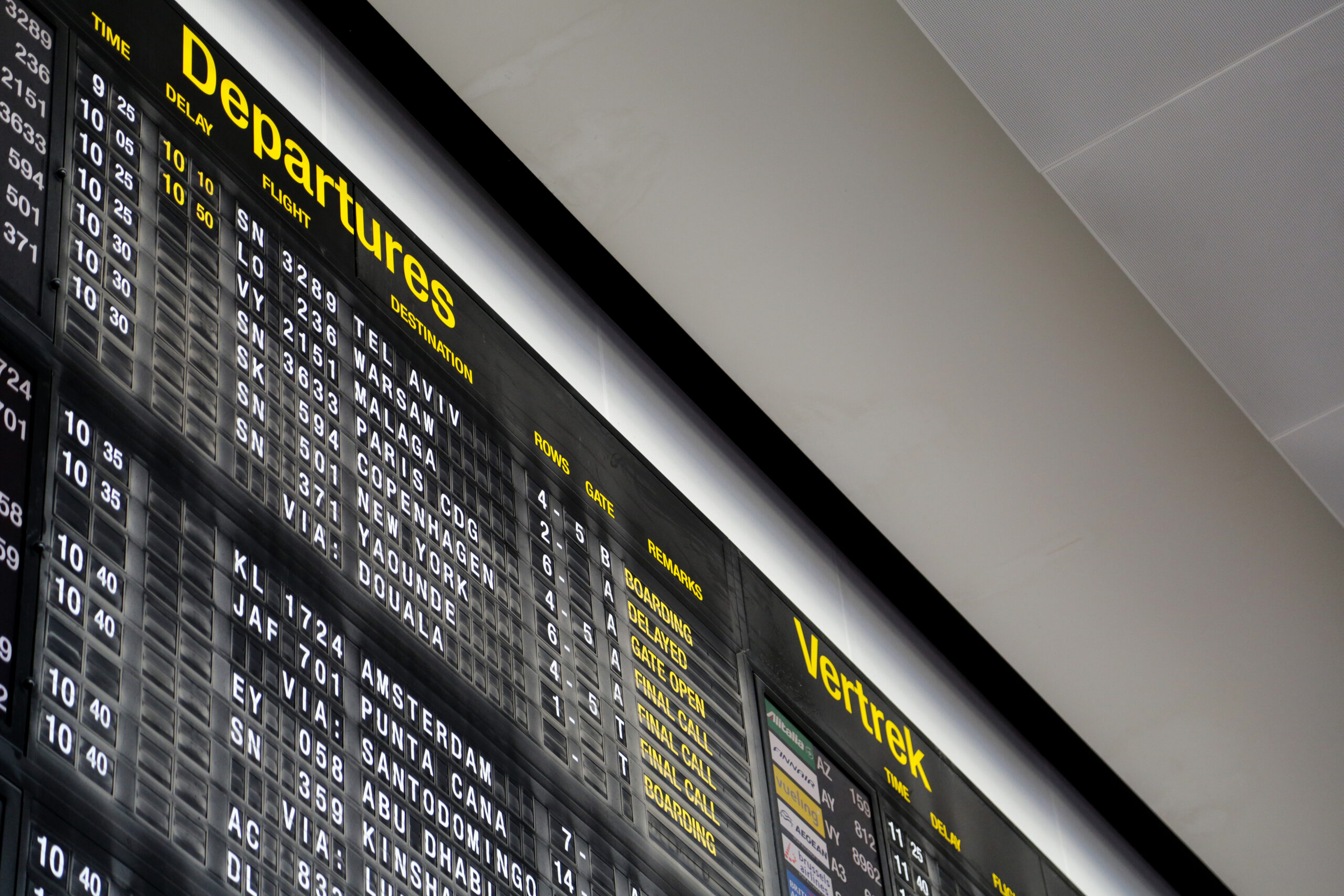 terminal-info-board-scaled